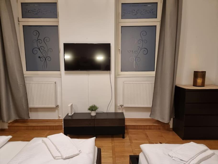 Sissi Royal - Inner 4 Bedroom Apartment Wien